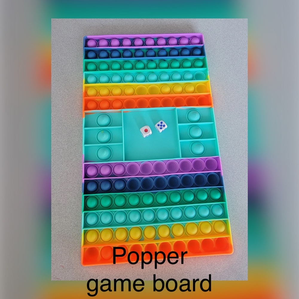 Fidget popper game board with 2 dice, new